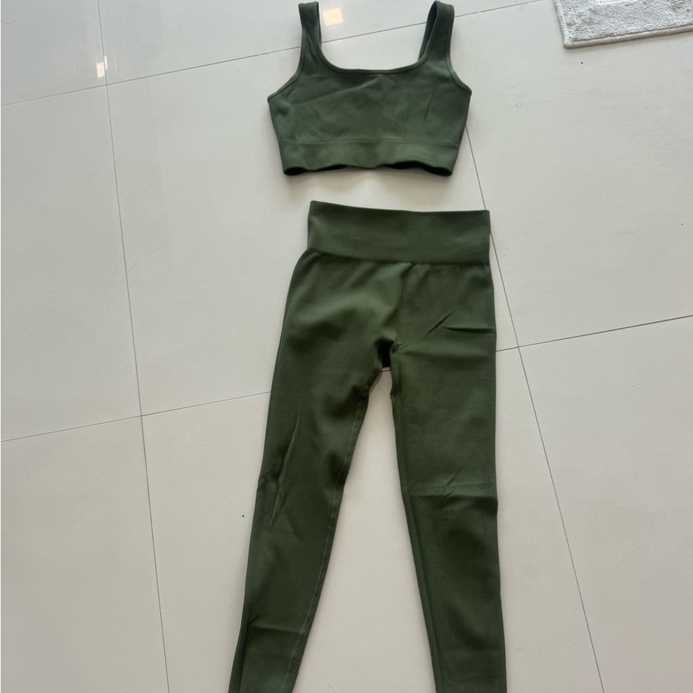 Olive Green High-Waist Leggings & Crop Top Set